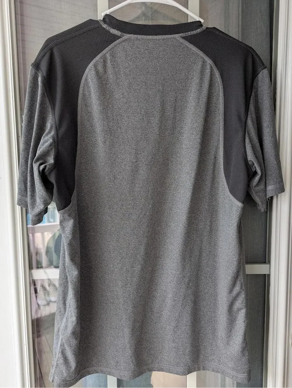 The North Face Medium Raglan Performance T-Shirt Heather Gray Black Colorblock